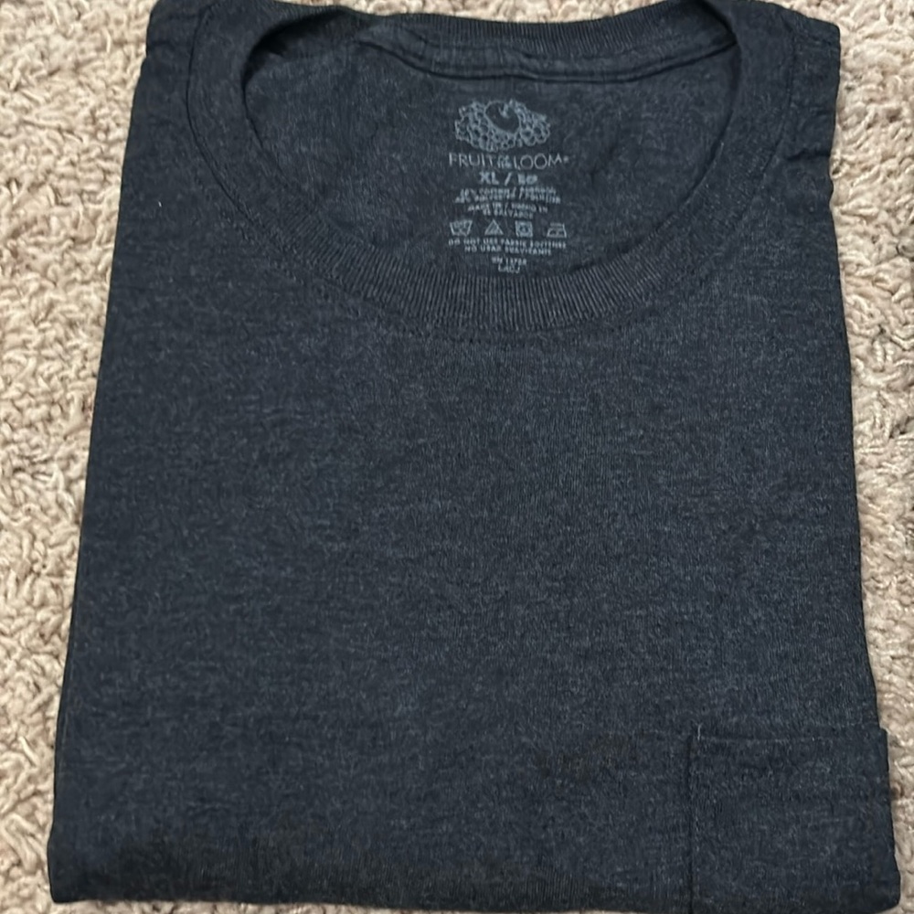 Fruit of the Loom XL Pocket T-shirts